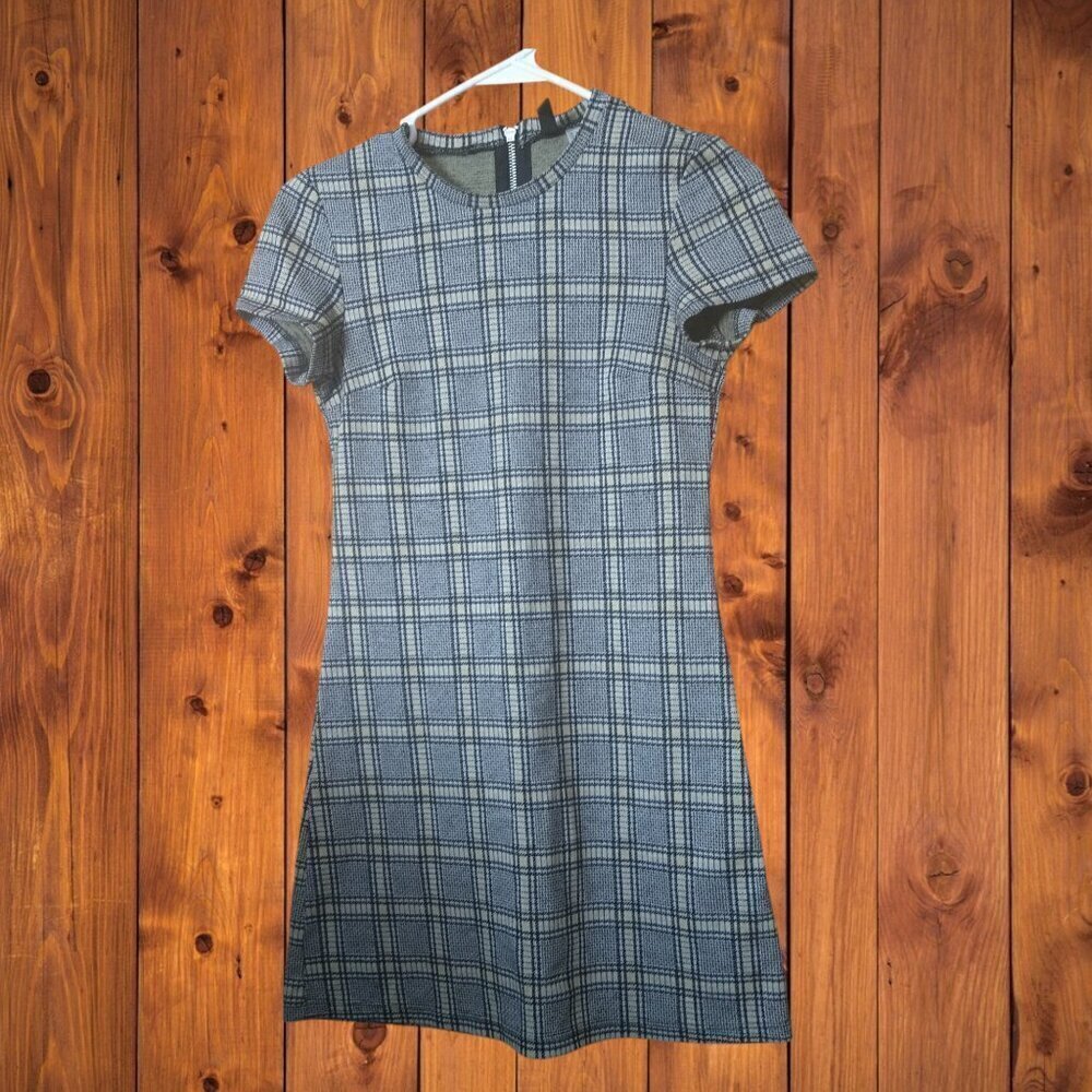 Divided by H&M Size 0 Short Sleeve Plaid Mini Dress Shift Academia Zip